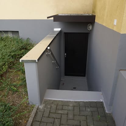 Beschichteter Zugang im Außenbereich