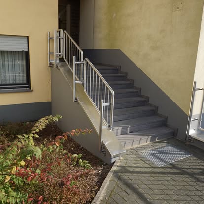 Geländer an einer Außentreppe